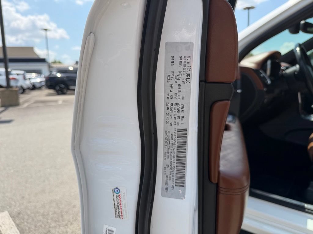 Used 2020 Jeep Grand Cherokee Overland AWD/4WD image 33