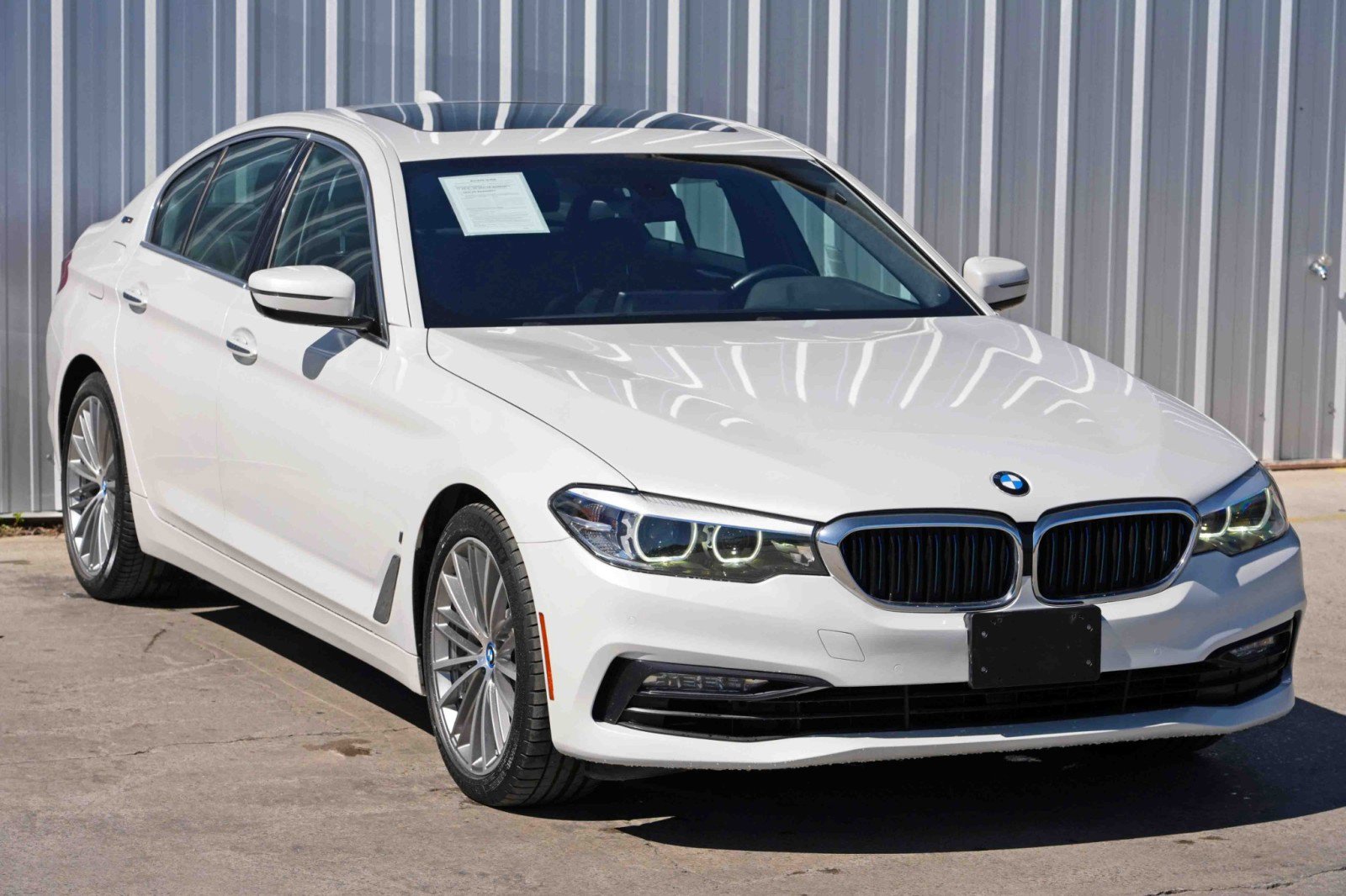 Used 2018 BMW 530e image 55