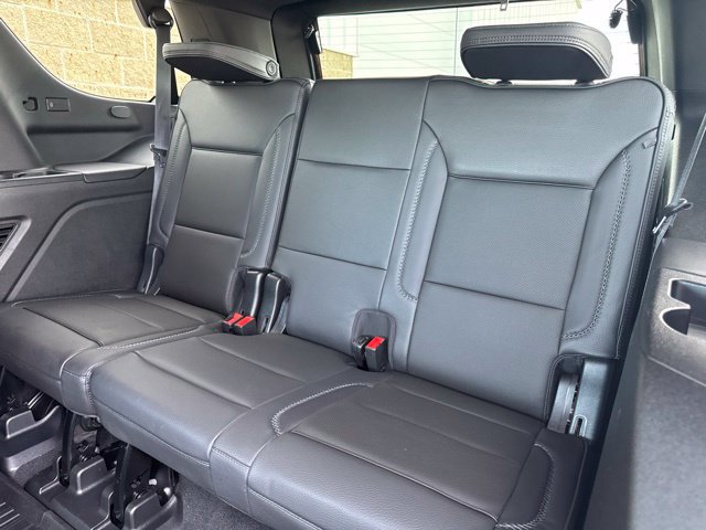 Used 2021 GMC Yukon Denali w/ Denali Premium Package AWD/4WD image 17