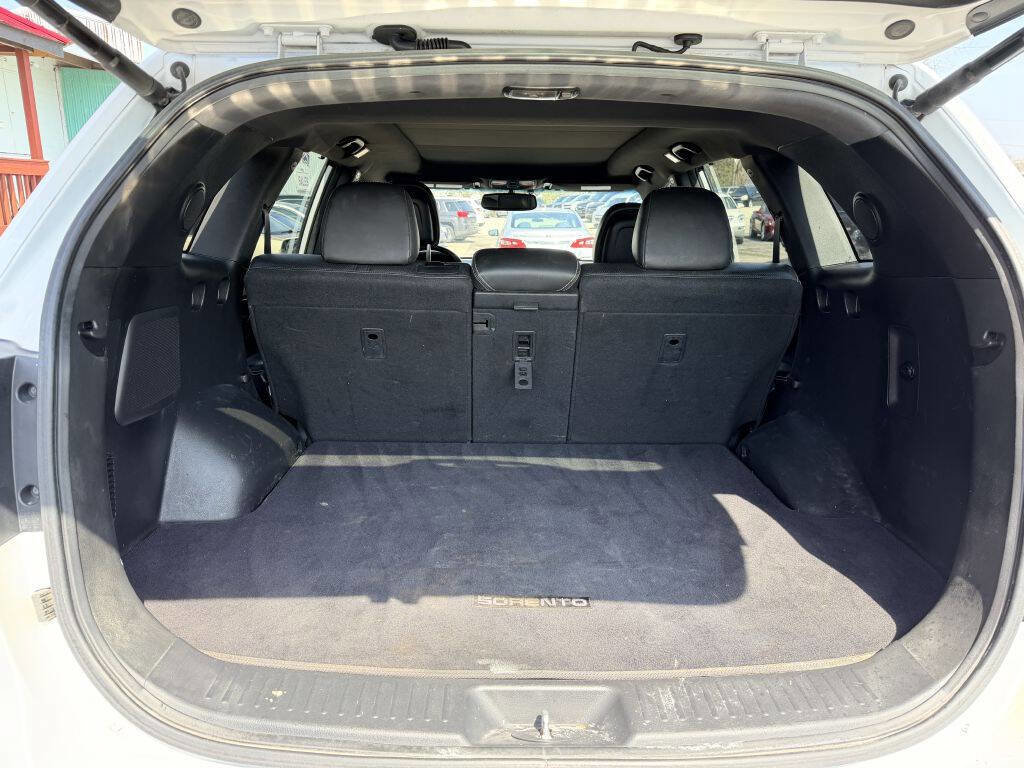 Used 2014 Kia Sorento SX image 5