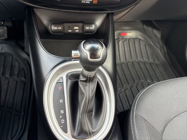 Used 2019 Kia Soul + image 17