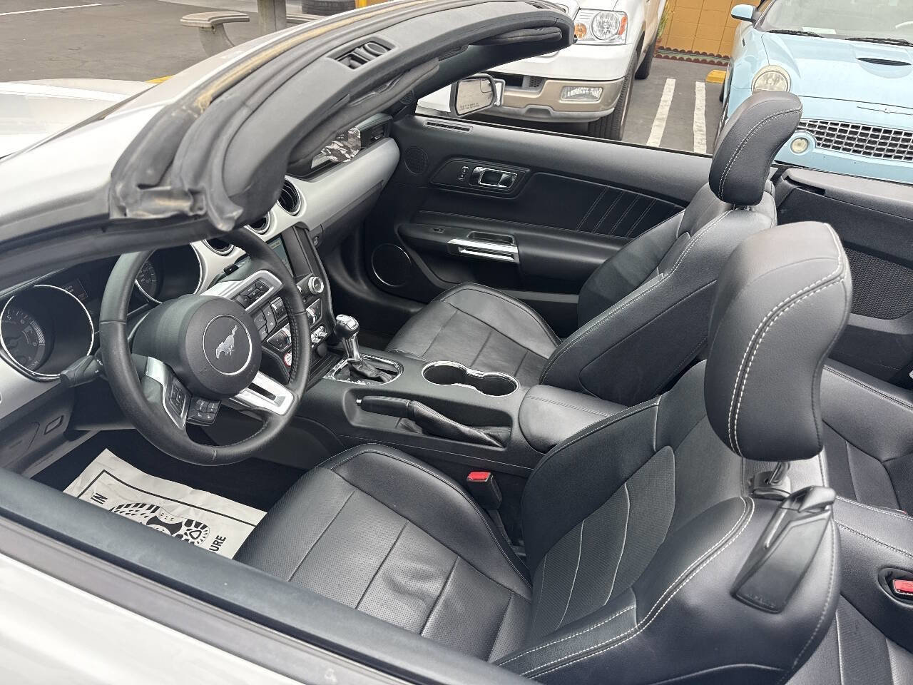 Used 2016 Ford Mustang Premium image 12