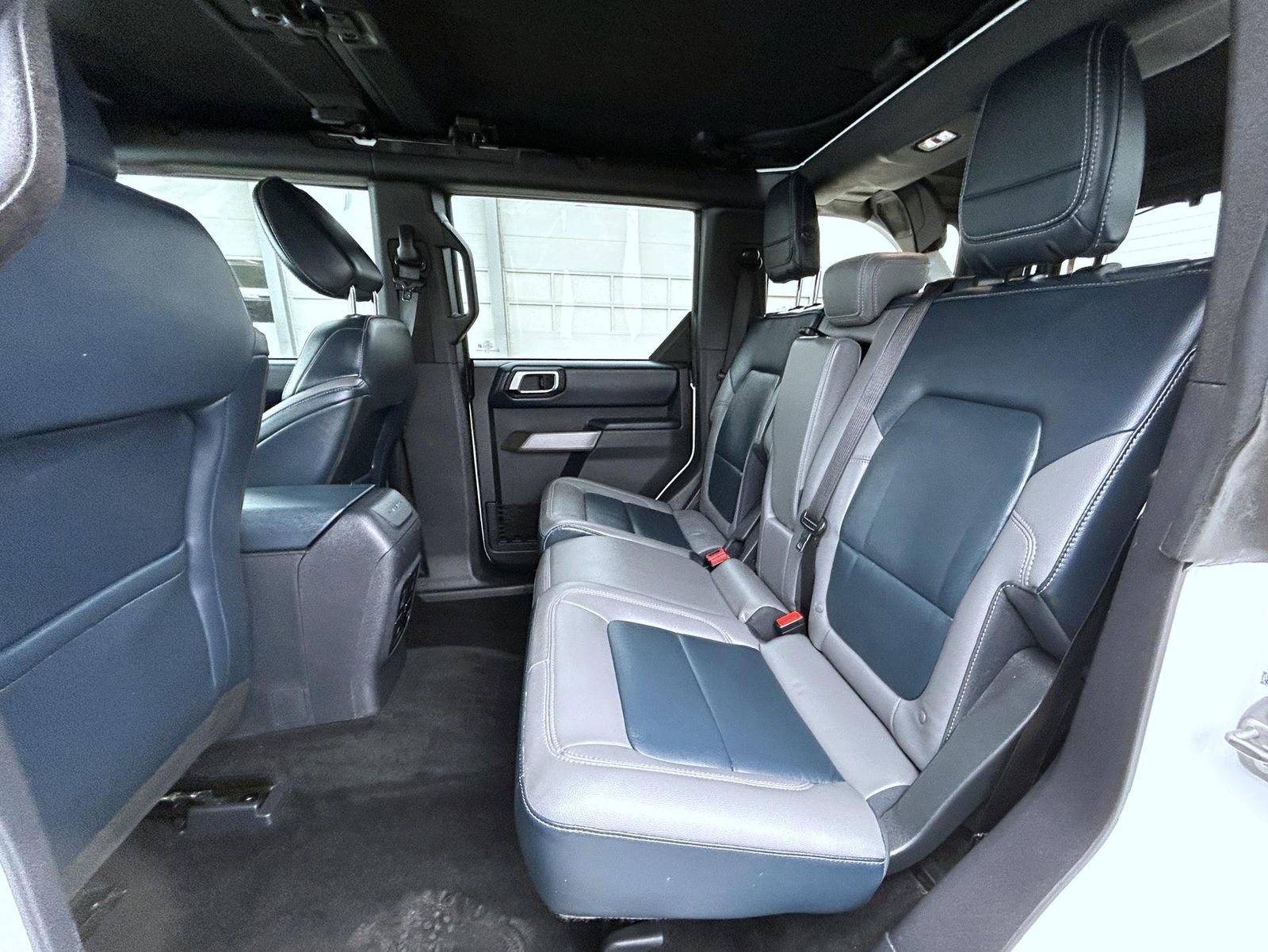 Used 2022 Ford Bronco Outer Banks image 19