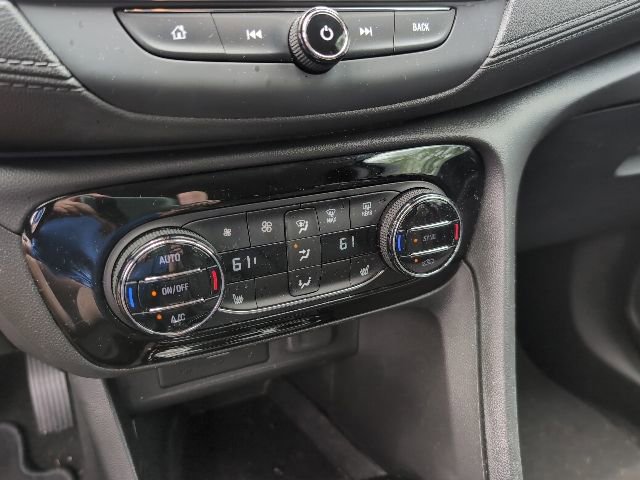 Used 2021 Buick Encore GX Select w/ Sport Touring Package FWD image 18