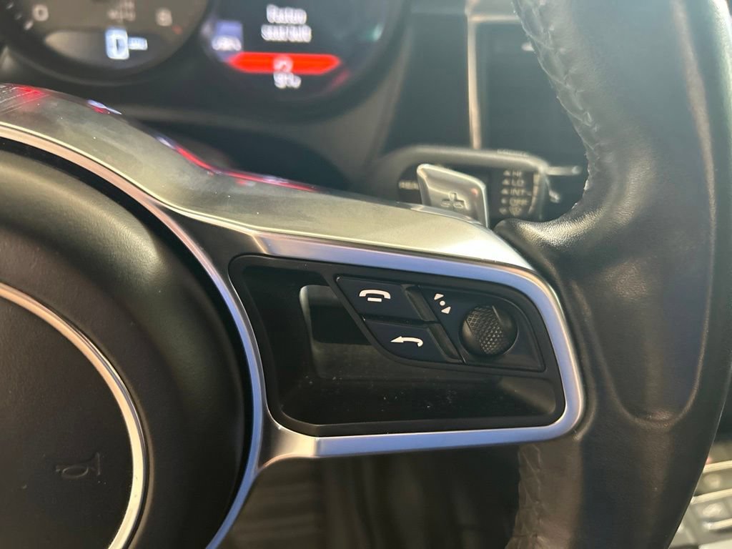 Used 2017 Porsche Macan GTS AWD/4WD image 48