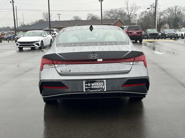 Used 2025 Hyundai Elantra Limited image 6
