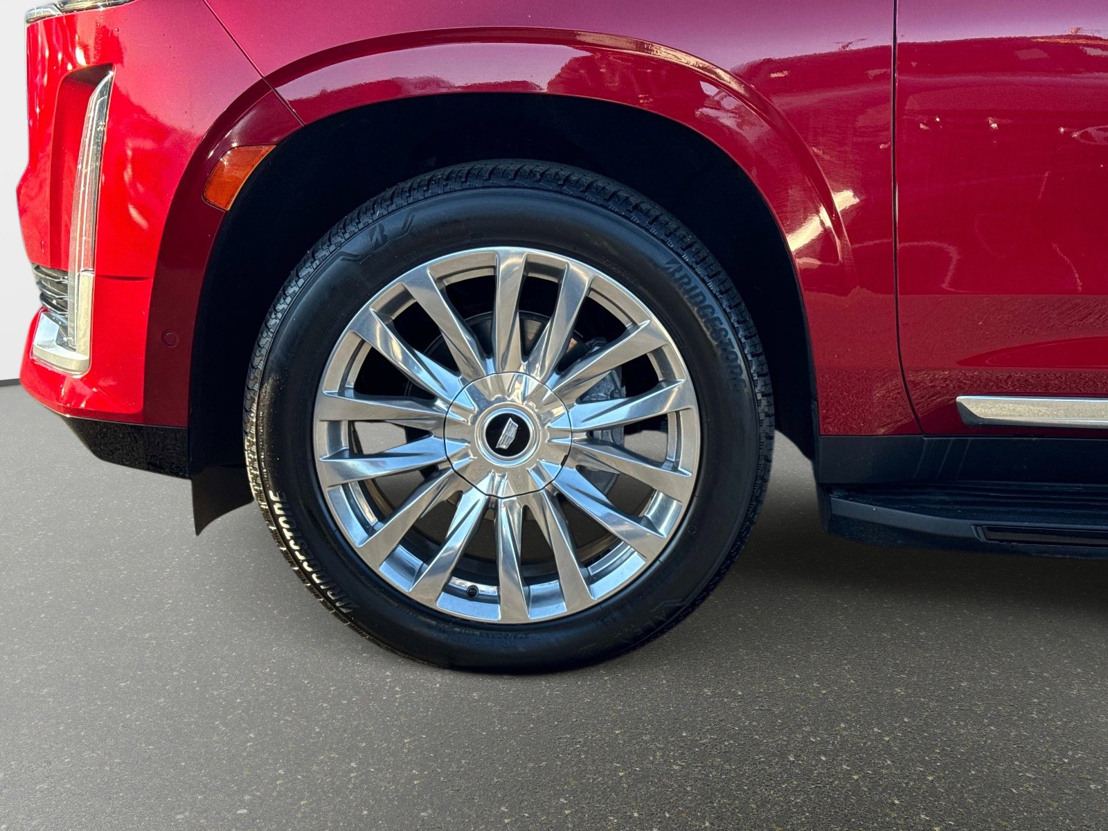 Used 2021 Cadillac Escalade Premium Luxury image 29