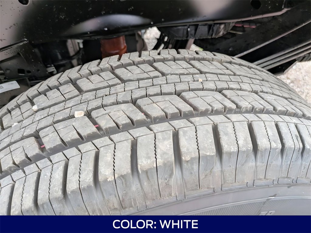 New 2025 Ford F350 XLT image 28