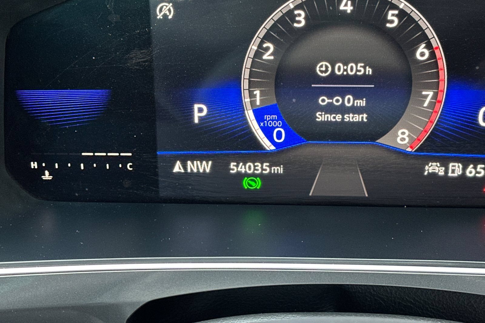 Used 2023 Volkswagen Tiguan SE w/ Panoramic Sunroof Package FWD image 28