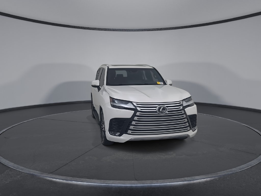 Used 2024 Lexus LX 600 4WD w/ Luxury Package image 4