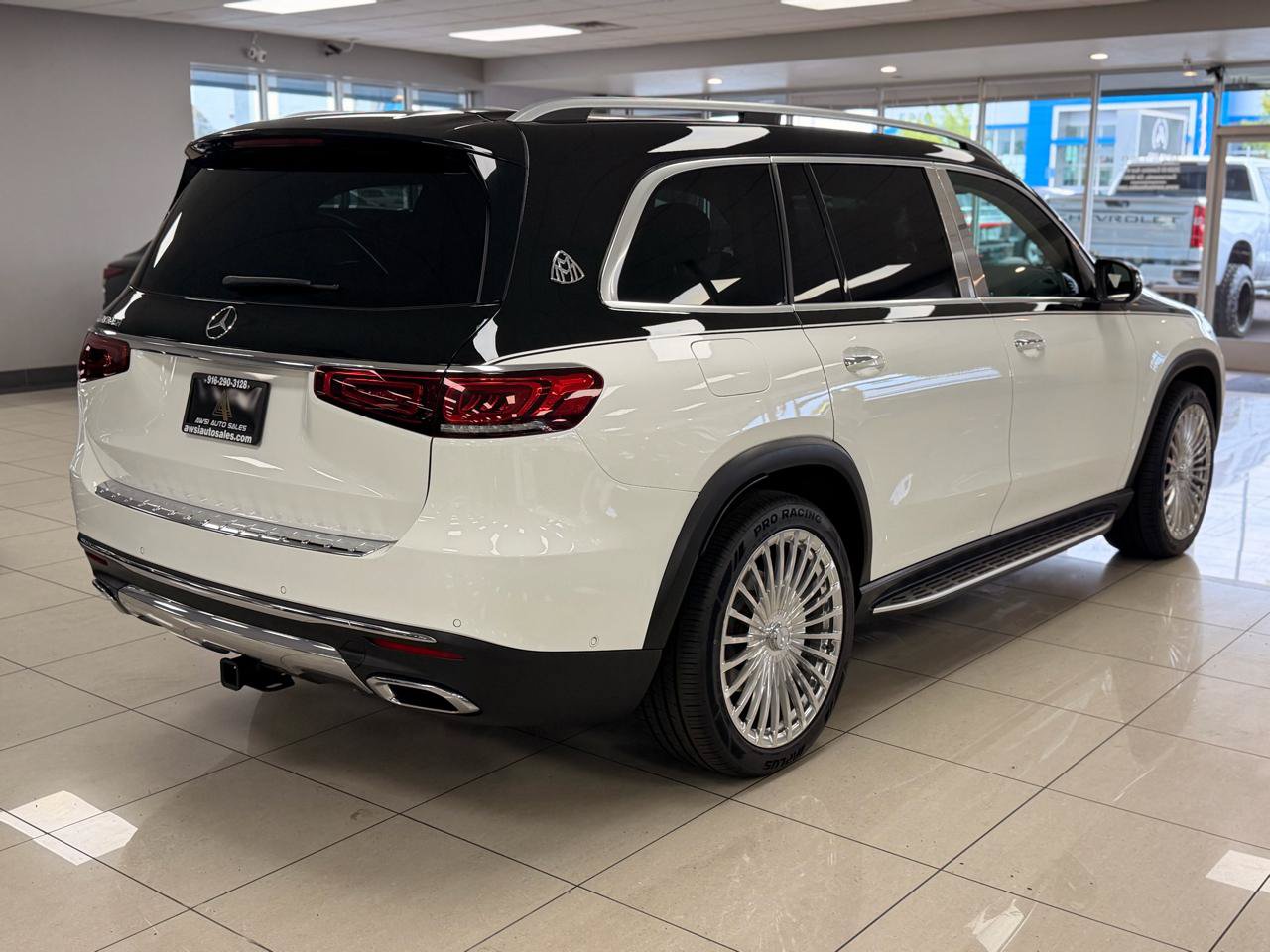 Used 2020 Mercedes-Benz GLS 450 4MATIC image 5