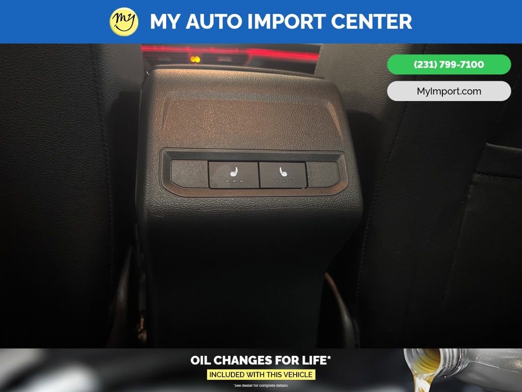 Used 2025 Volkswagen Jetta SEL image 27