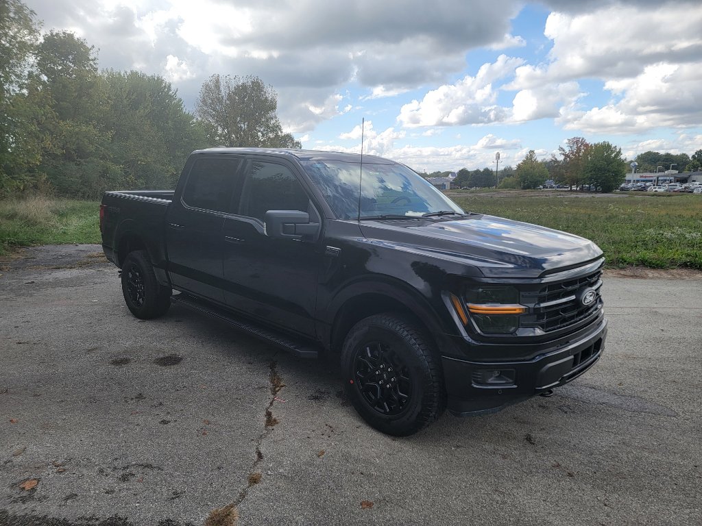 New 2025 Ford F150 XLT image 3