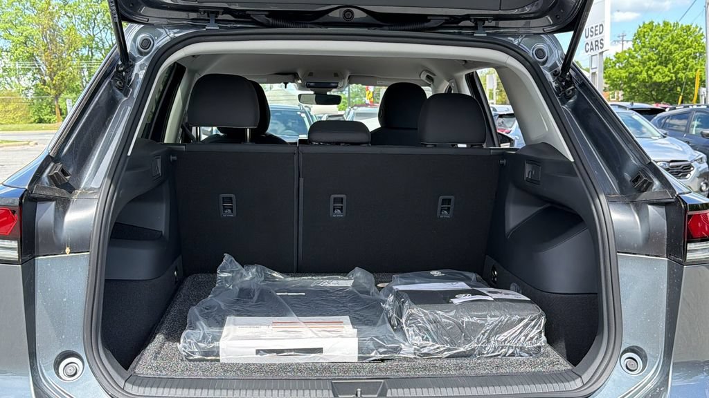 New 2026 Volkswagen Tiguan S AWD/4WD image 11