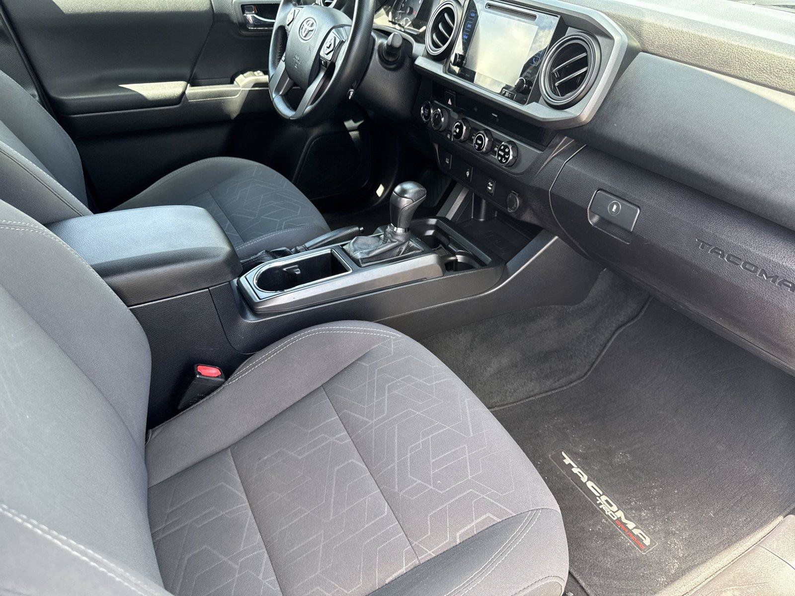 Used 2017 Toyota Tacoma TRD Off-Road w/ Tow Package (A/T) AWD/4WD image 23