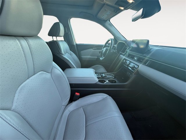 Used 2023 Honda Pilot Elite image 14