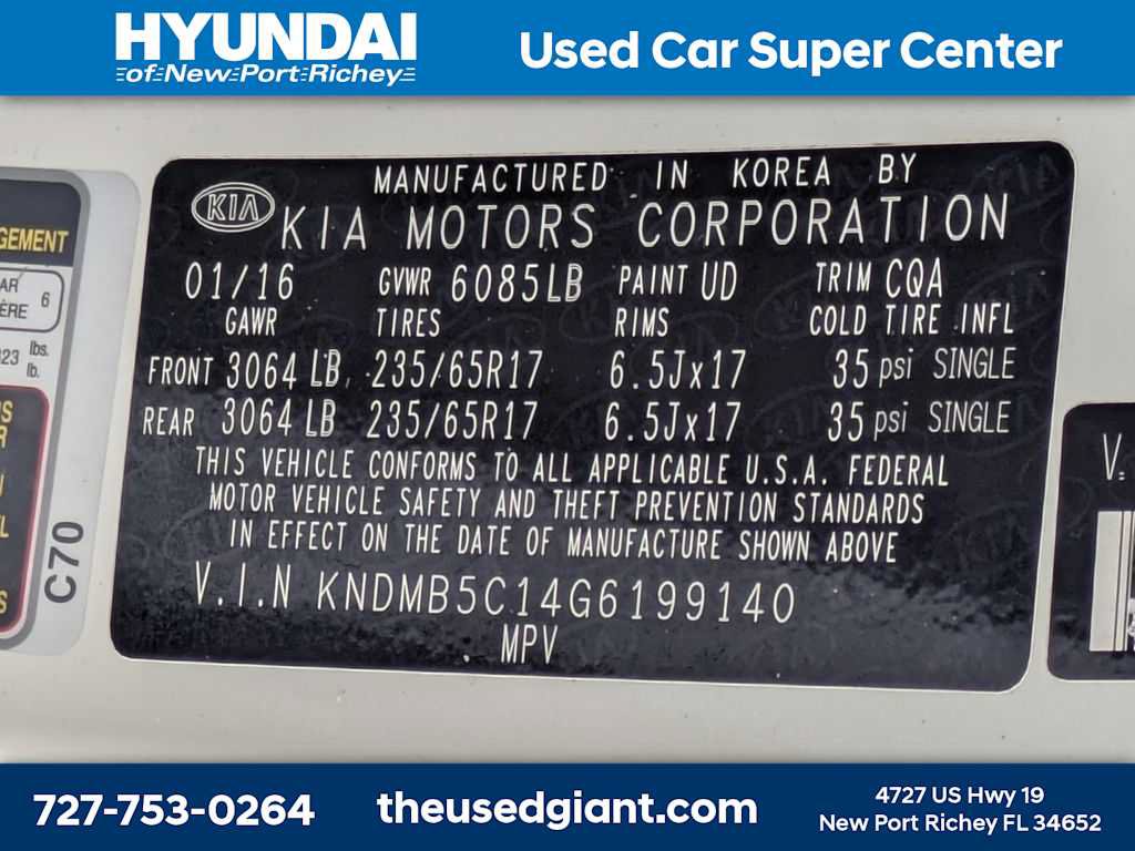 Used 2016 Kia Sedona LX w/ LX Convenience Package FWD image 38