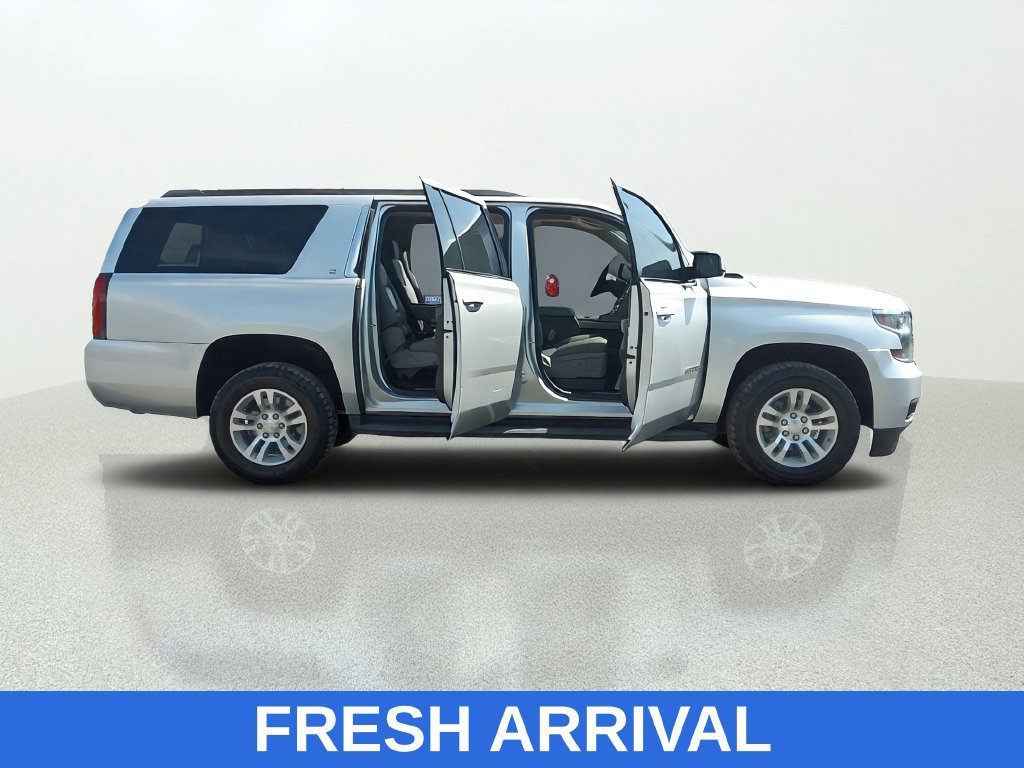 Used 2019 Chevrolet Suburban LT AWD/4WD image 16