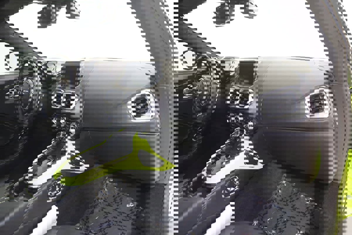 Used 2019 Aston Martin V8 Vantage Coupe RWD image 67