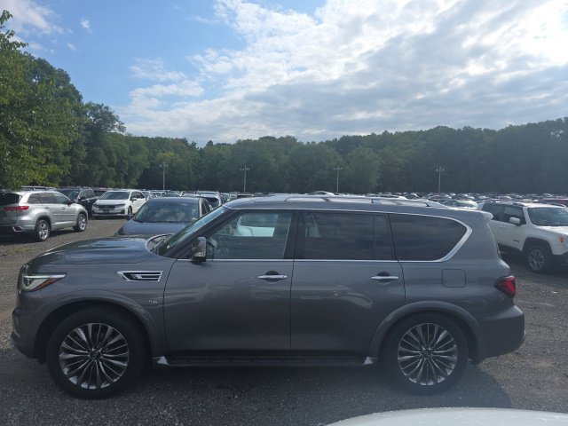 Used 2019 INFINITI QX80 Luxe w/ 22" Wheel Package AWD/4WD image 3