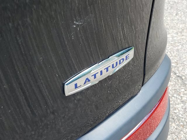 Used 2015 Jeep Cherokee Latitude AWD/4WD image 32