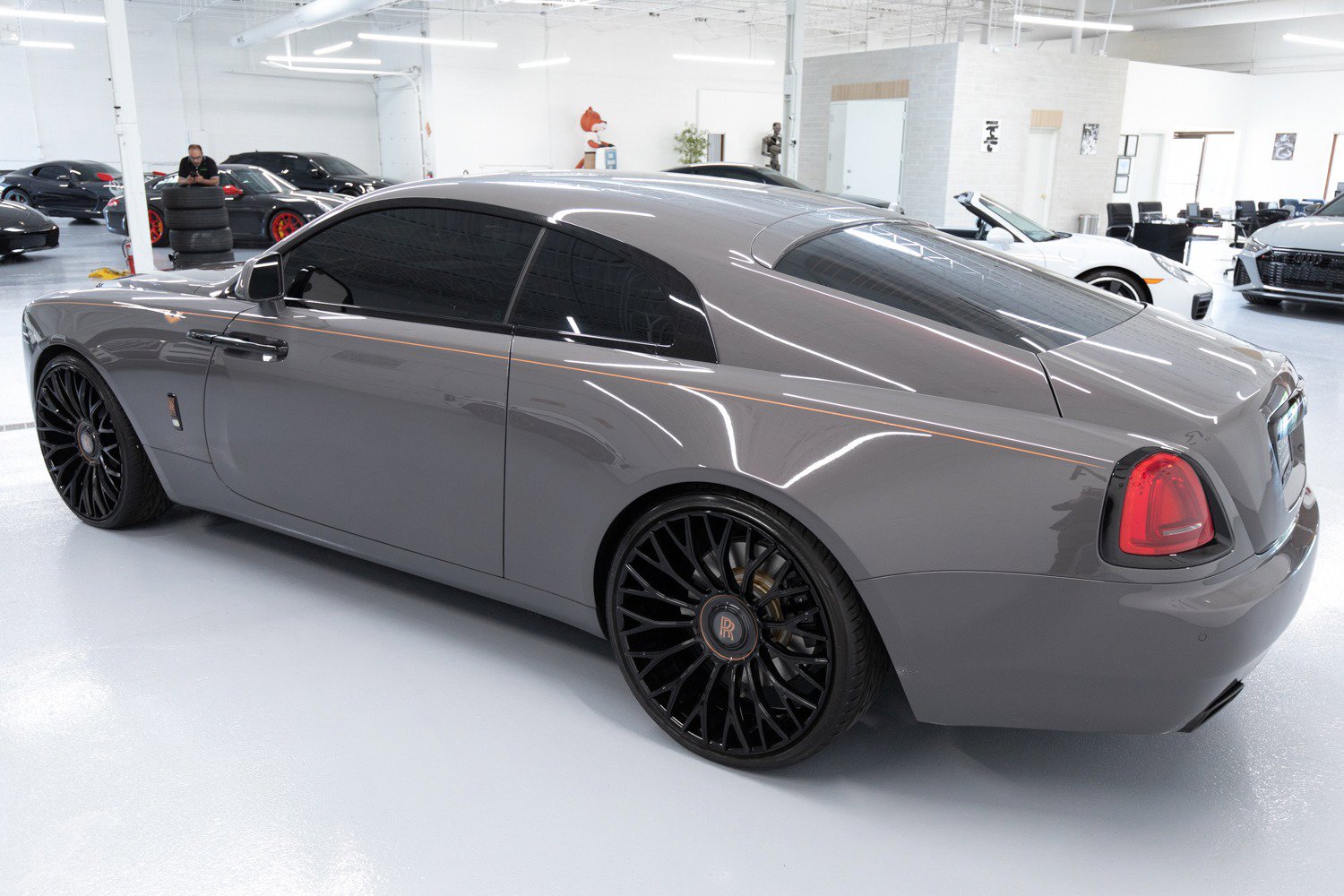 Used 2018 Rolls-Royce Wraith RWD image 4