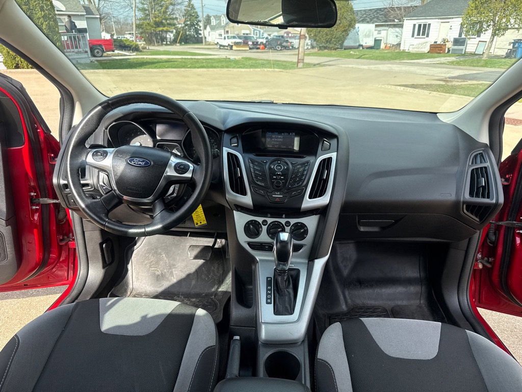 Used 2012 Ford Focus SE FWD image 9