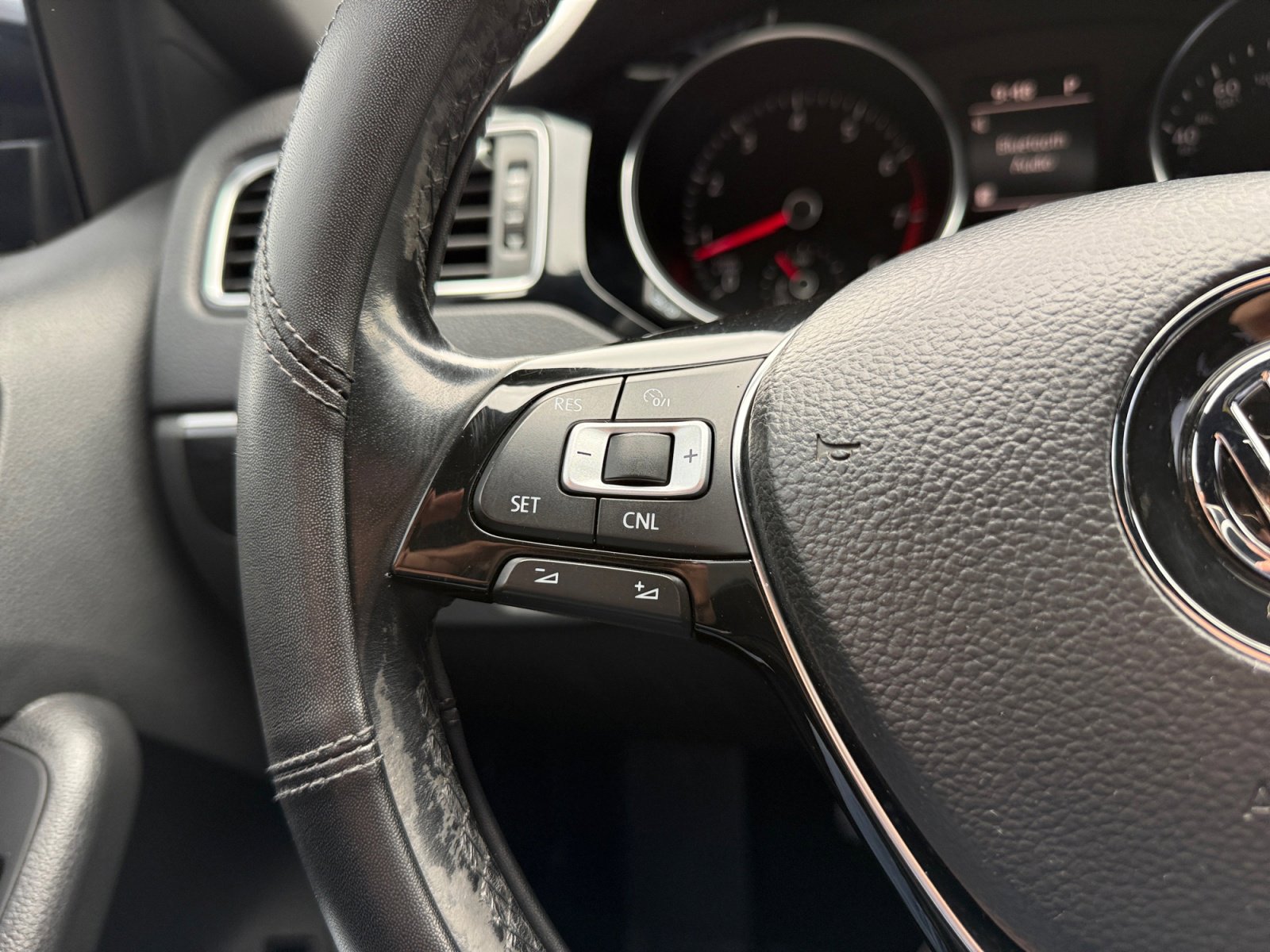 Used 2018 Volkswagen Jetta Sport image 32