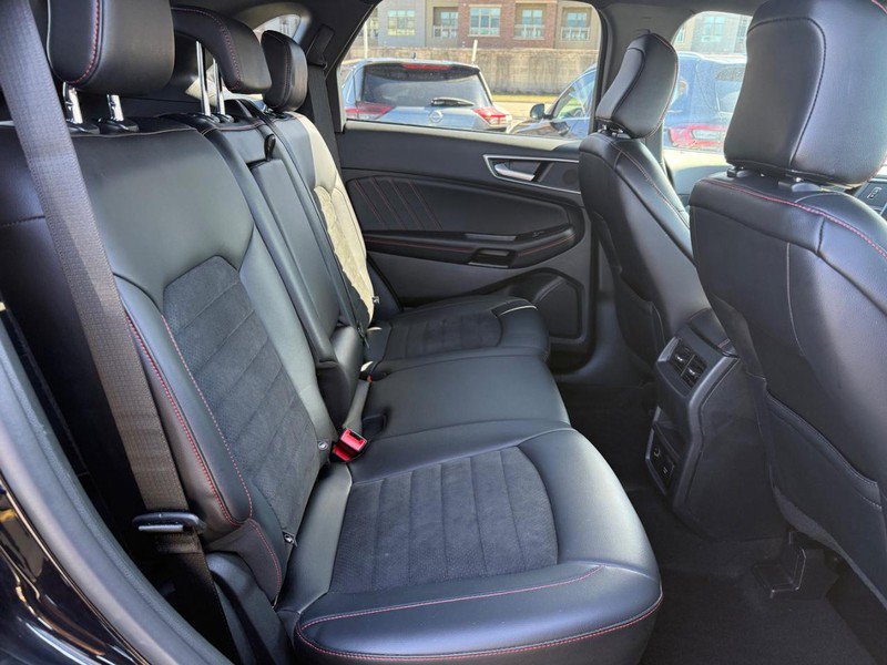 Certified 2022 Ford Edge ST-Line image 13
