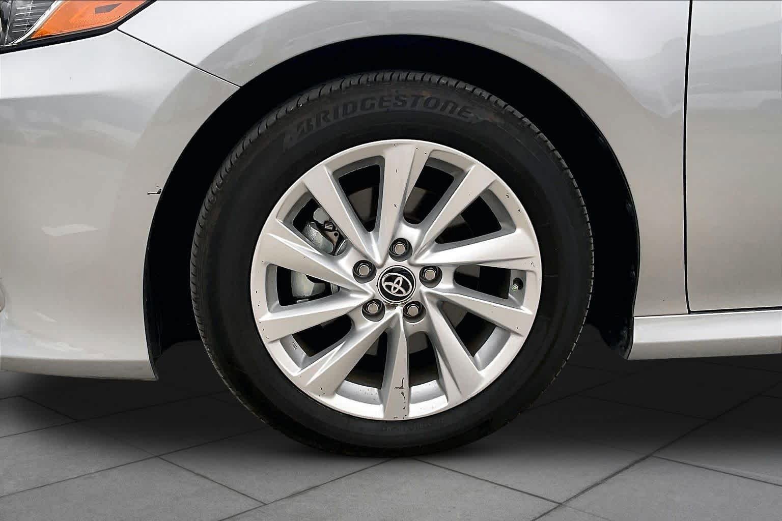 Used 2024 Toyota Camry LE FWD image 11
