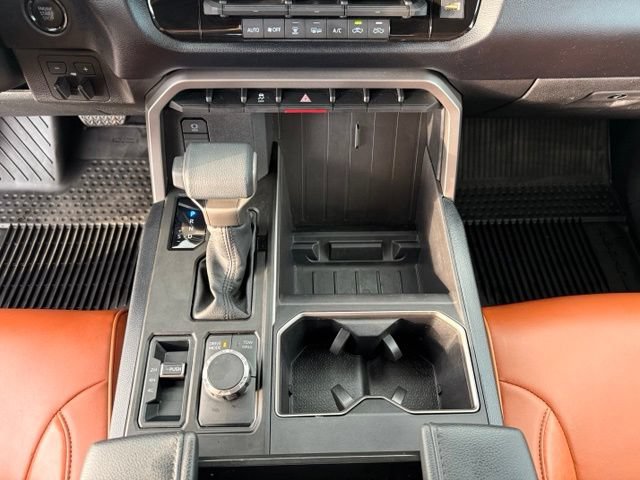 Used 2025 Toyota Tundra SR5 w/ SR5 Convenience Package AWD/4WD image 19