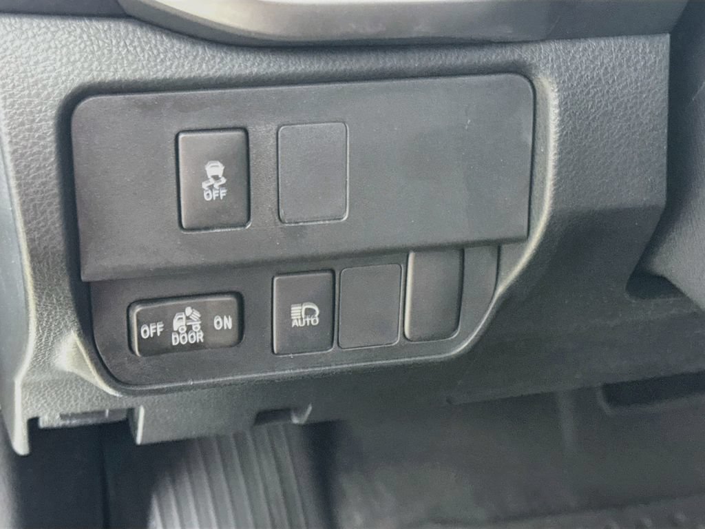 Certified 2023 Toyota Tacoma SR5 w/ Technology Package AWD/4WD image 10