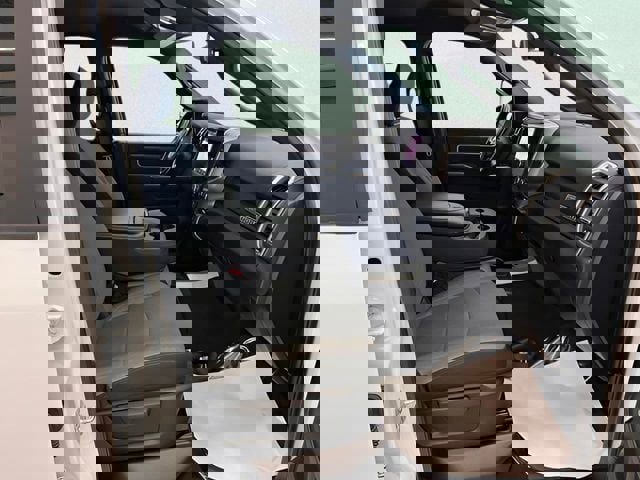 Used 2024 RAM 2500 Big Horn w/ Bed Utility Group image 10