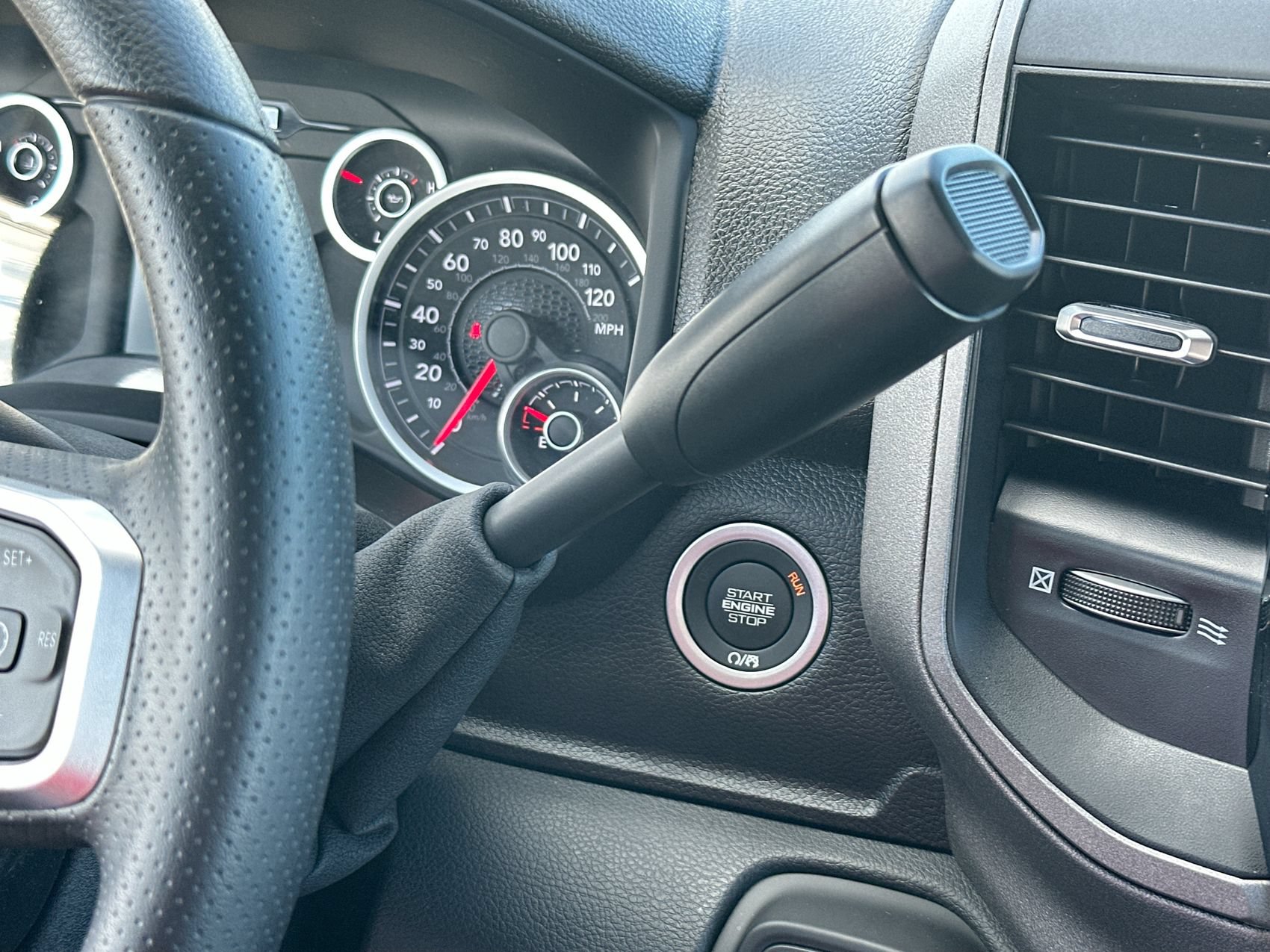 New 2026 RAM 3500 Tradesman AWD/4WD image 18