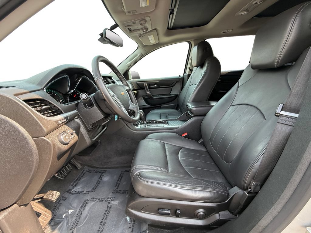 Used 2017 Chevrolet Traverse Premier AWD/4WD image 8