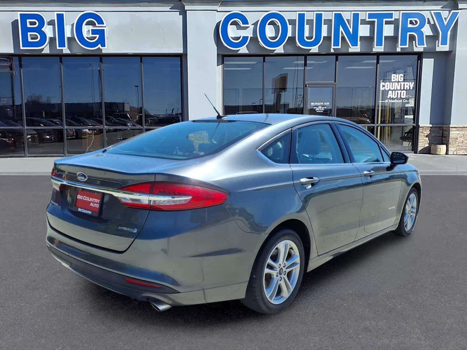 Used 2018 Ford Fusion S FWD image 5