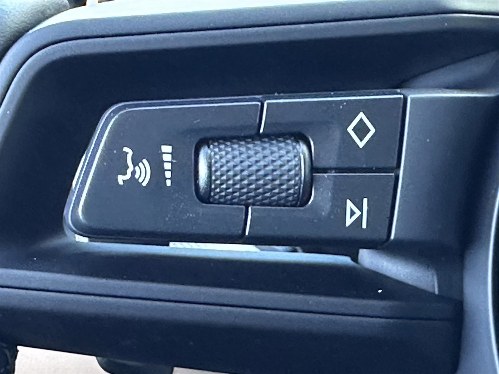 New 2026 Porsche Cayenne Coupe image 25