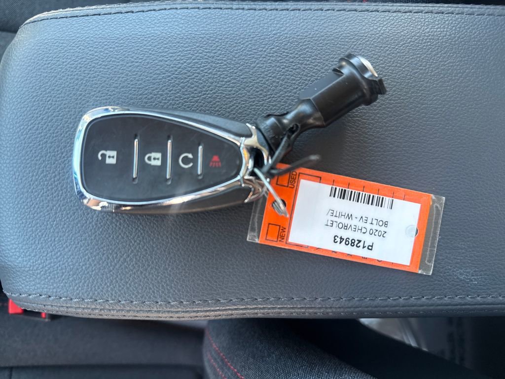 Used 2020 Chevrolet Bolt LT image 28