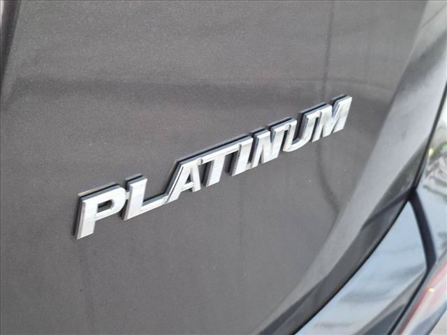 Used 2017 Toyota RAV4 Platinum FWD image 11