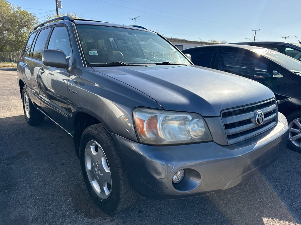 Used 2004 Toyota Highlander Limited image 10