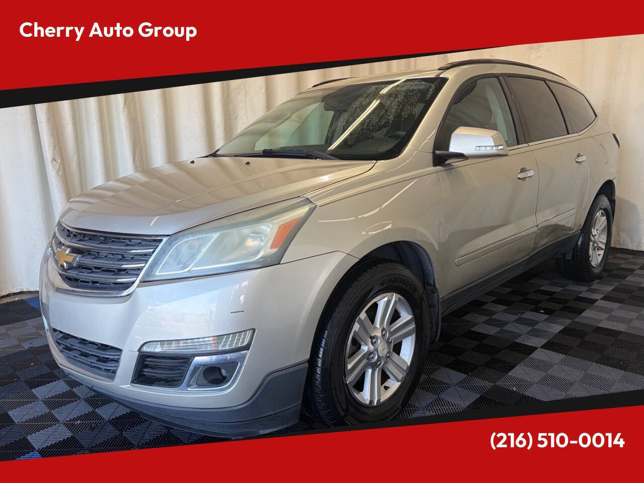 Used 2014 Chevrolet Traverse LT FWD image 1