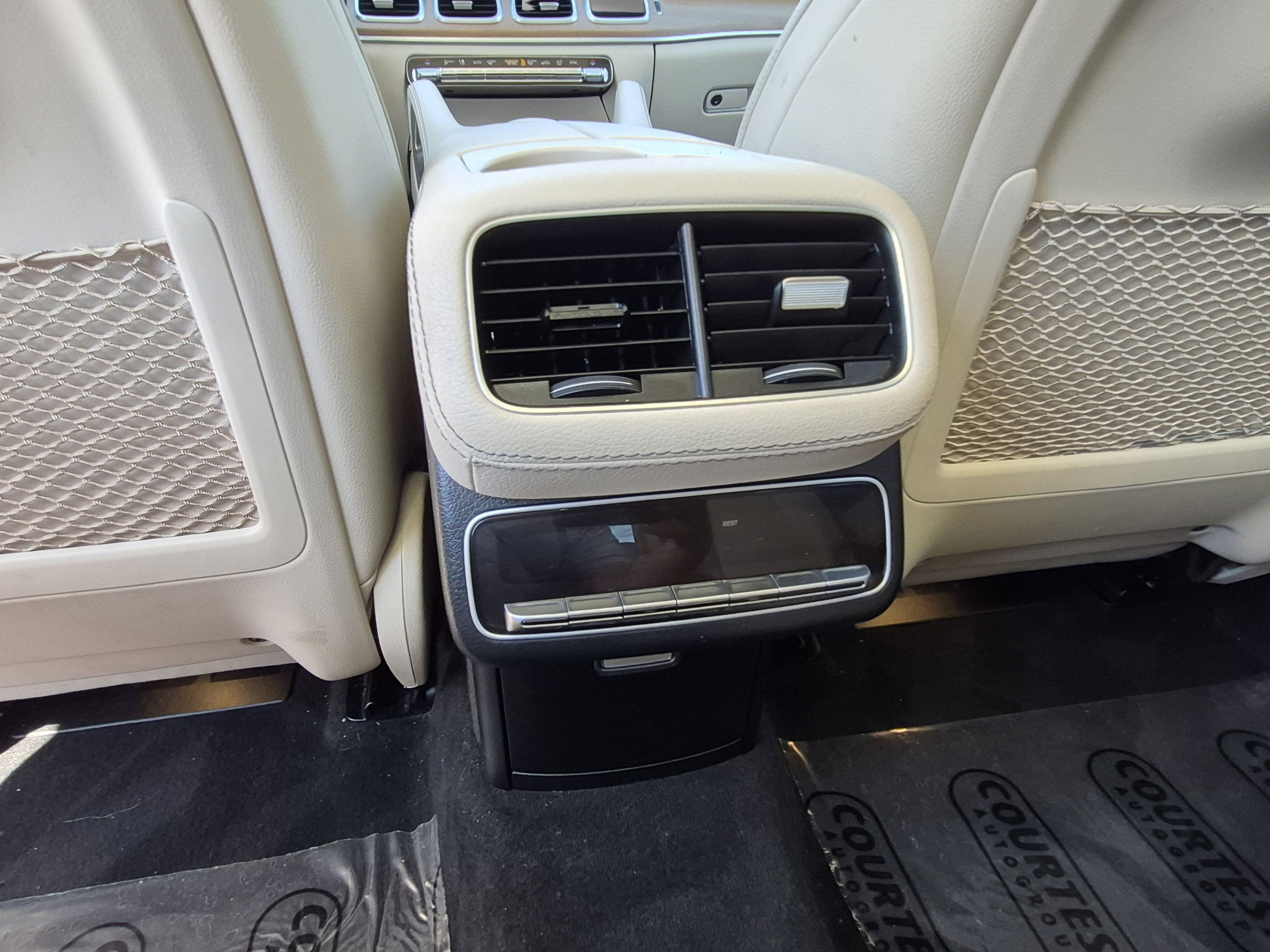 Used 2023 Mercedes-Benz GLS 450 4MATIC w/ AMG Line Exterior image 15