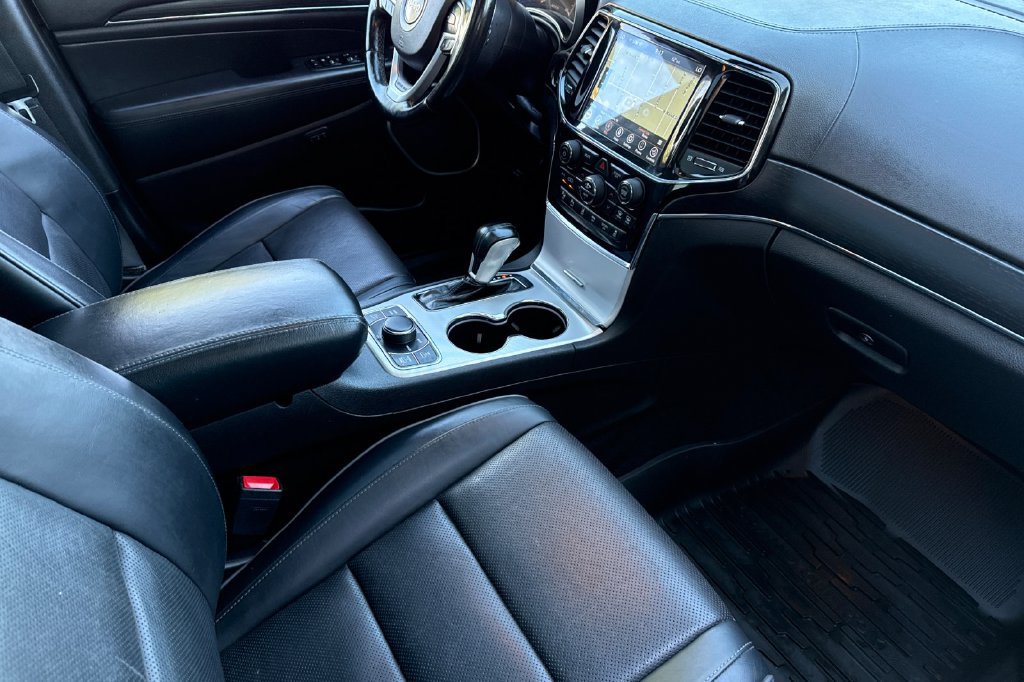Used 2021 Jeep Grand Cherokee Summit w/ Platinum Series Group AWD/4WD image 18