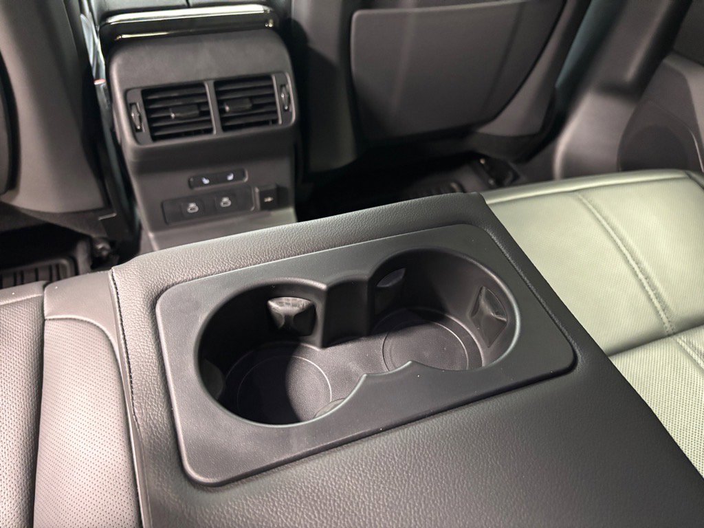 New 2026 Land Rover Range Rover Velar S image 25