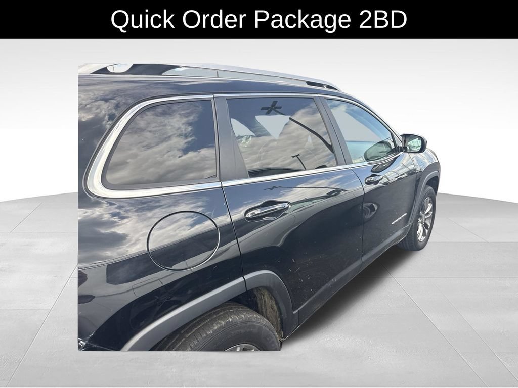 Used 2019 Jeep Cherokee Latitude Plus w/ Cold Weather Group AWD/4WD video 2