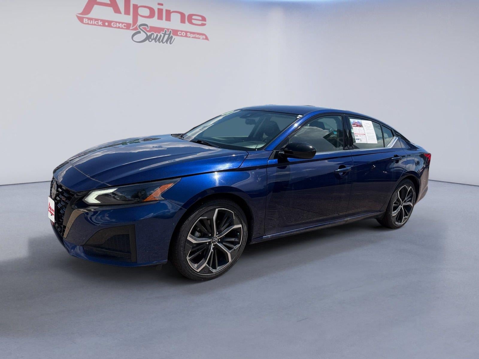 Used 2024 Nissan Altima 2.5 SR