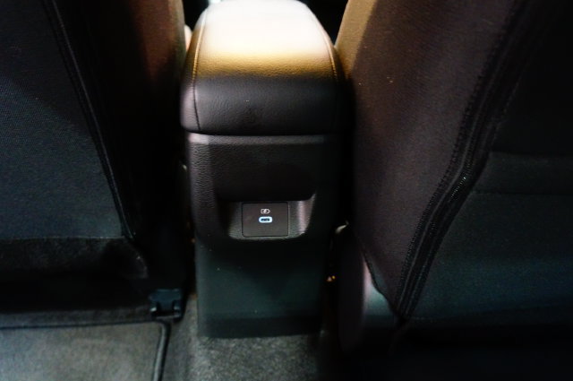 Certified 2025 Nissan Versa SR w/ Trunk Package FWD image 35