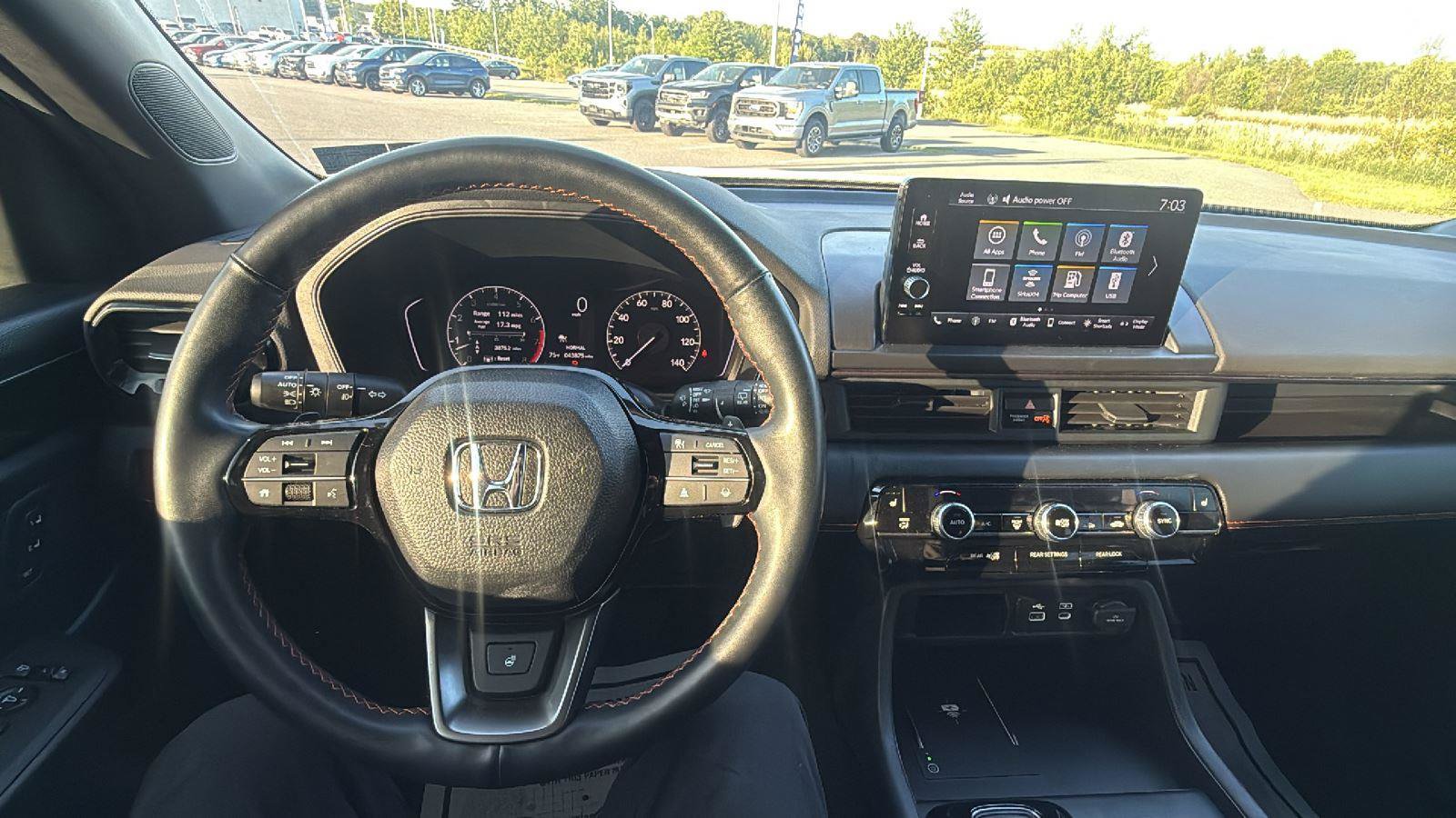 Used 2023 Honda Pilot TrailSport image 31