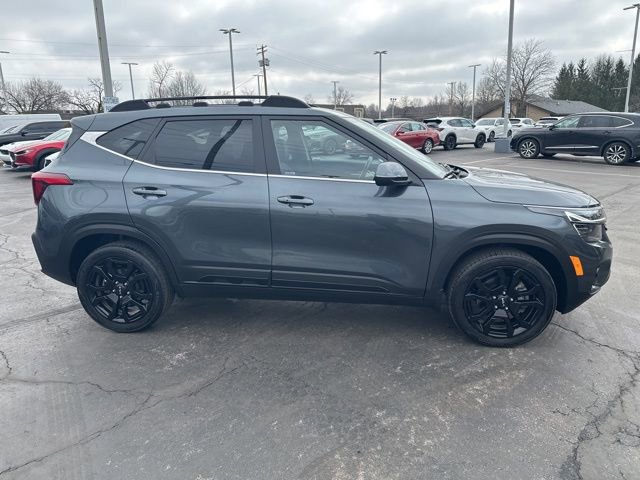 Used 2024 Kia Seltos X-Line image 3