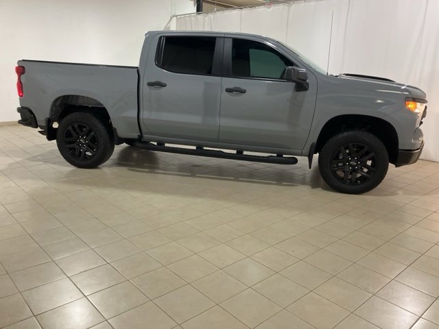 Used 2024 Chevrolet Silverado 1500 Custom Trail Boss w/ Turbomax Blackout Package image 6